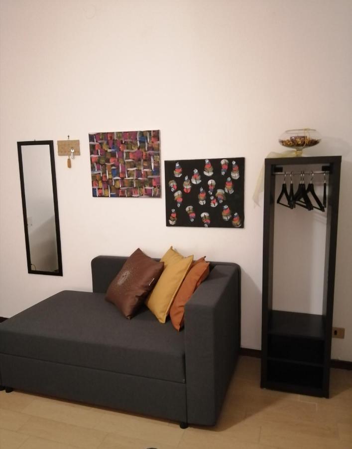 Ferienwohnung L'Approdo Del Re Caserta Exterior foto